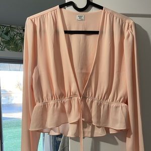 Aritzia front tie shirt